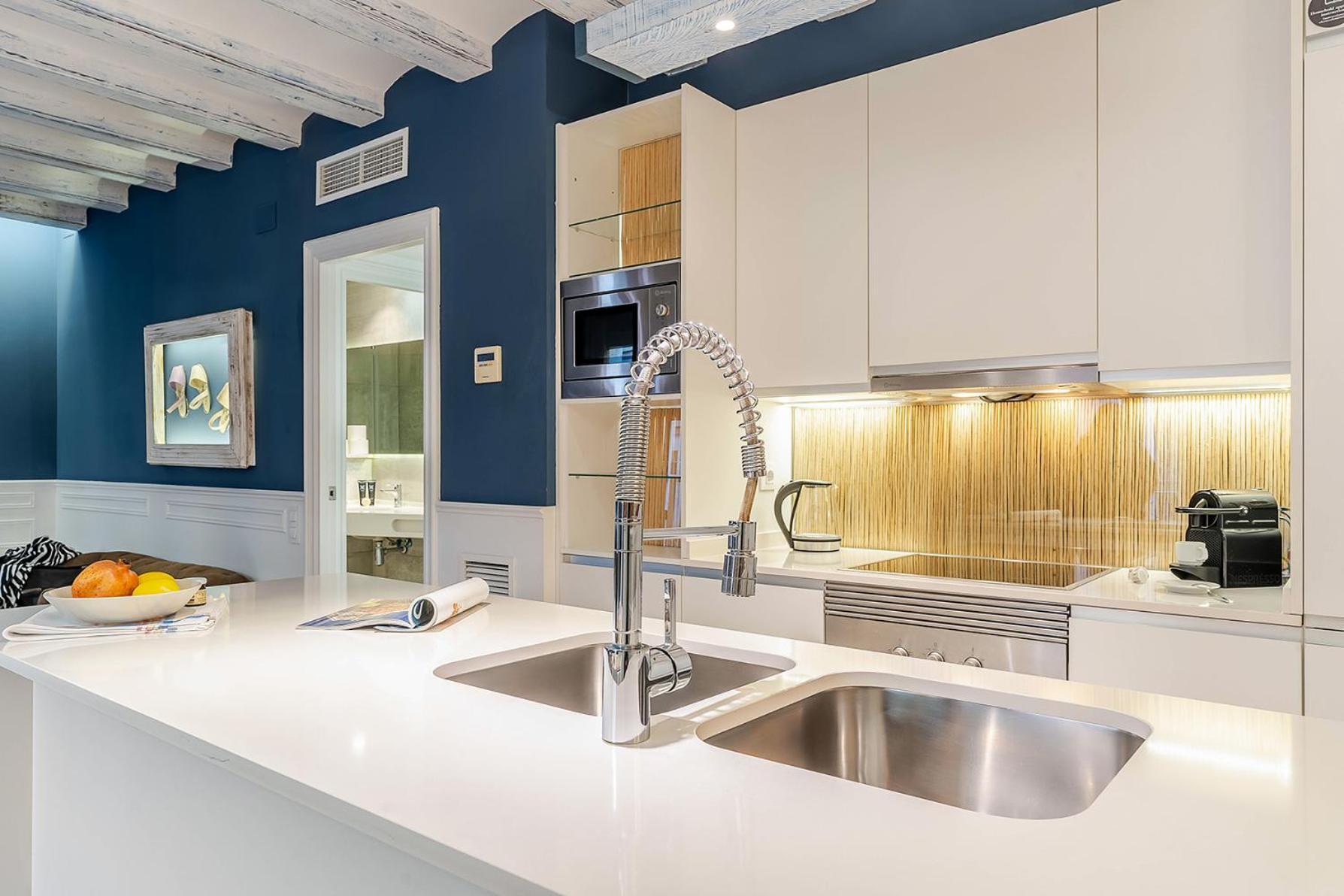 Enjoybcn Colon Apartments Barcelona Ngoại thất bức ảnh