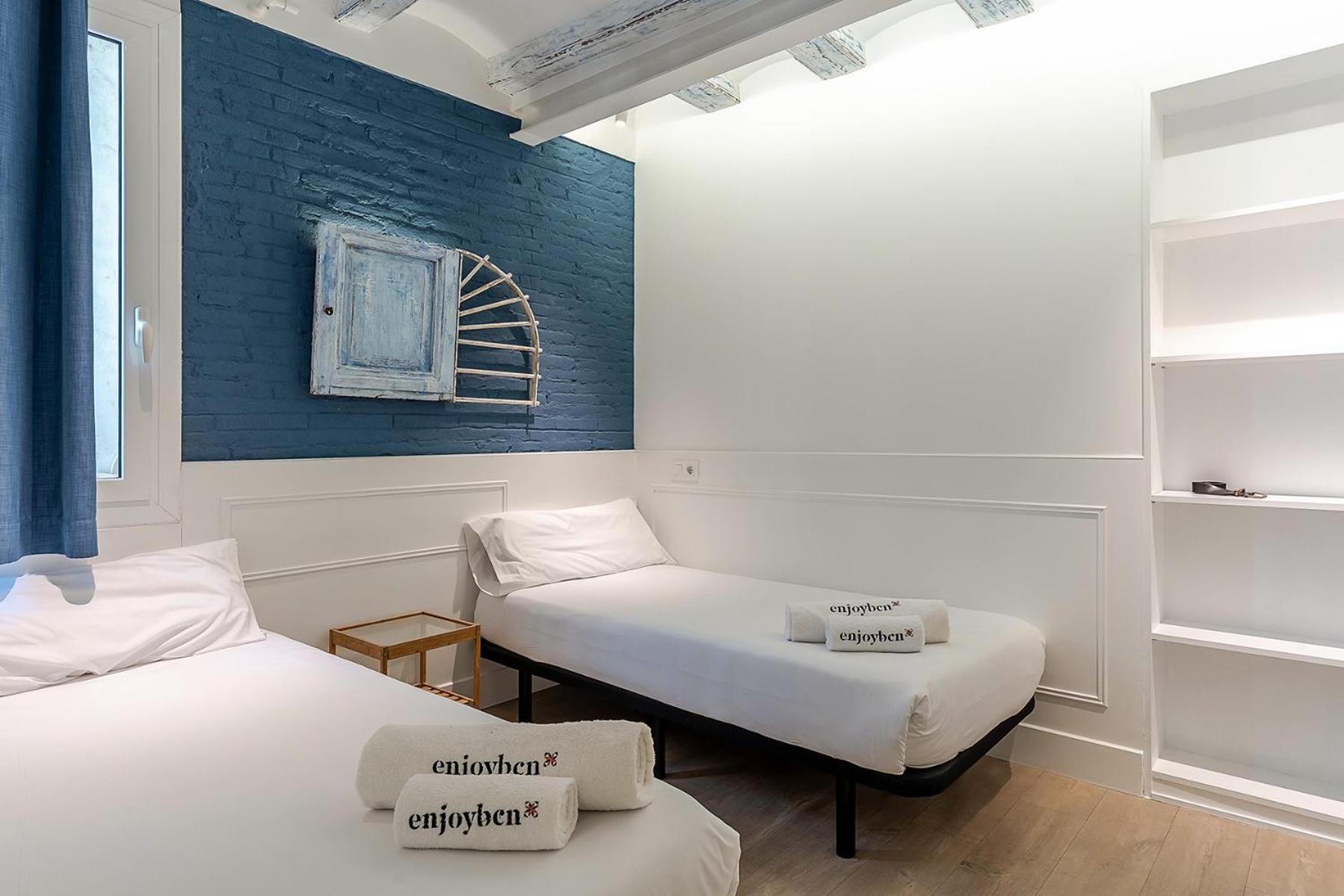 Enjoybcn Colon Apartments Barcelona Ngoại thất bức ảnh